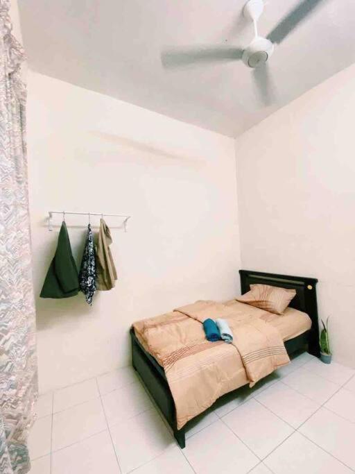 Spacious Cozy Lakeville Homestay 4 Bedrooms All With Aircond Сері-Іскандар Екстер'єр фото