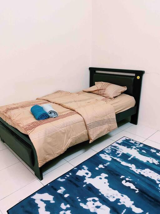 Spacious Cozy Lakeville Homestay 4 Bedrooms All With Aircond Сері-Іскандар Екстер'єр фото