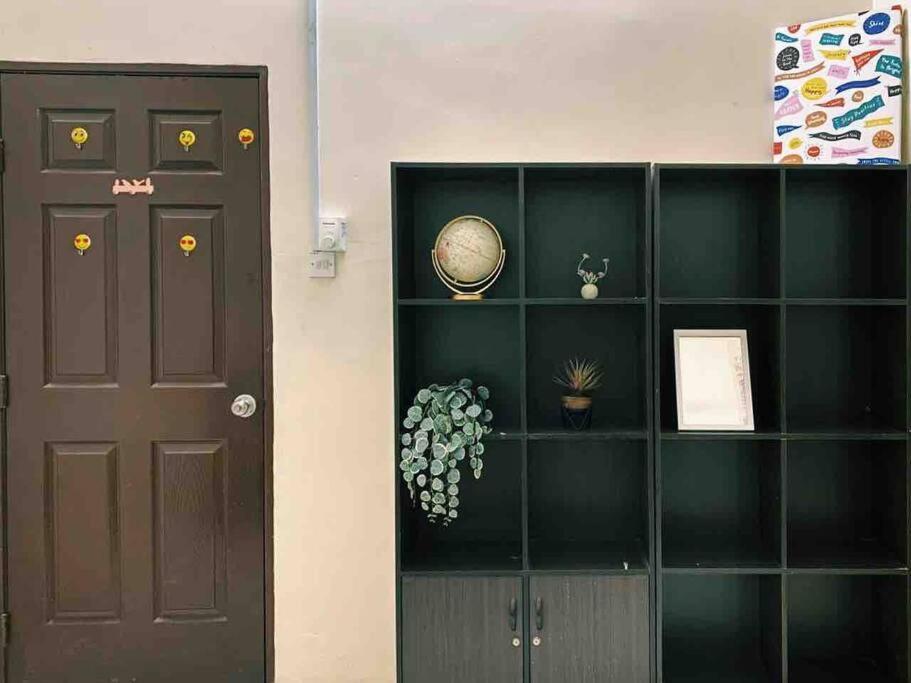 Spacious Cozy Lakeville Homestay 4 Bedrooms All With Aircond Сері-Іскандар Екстер'єр фото