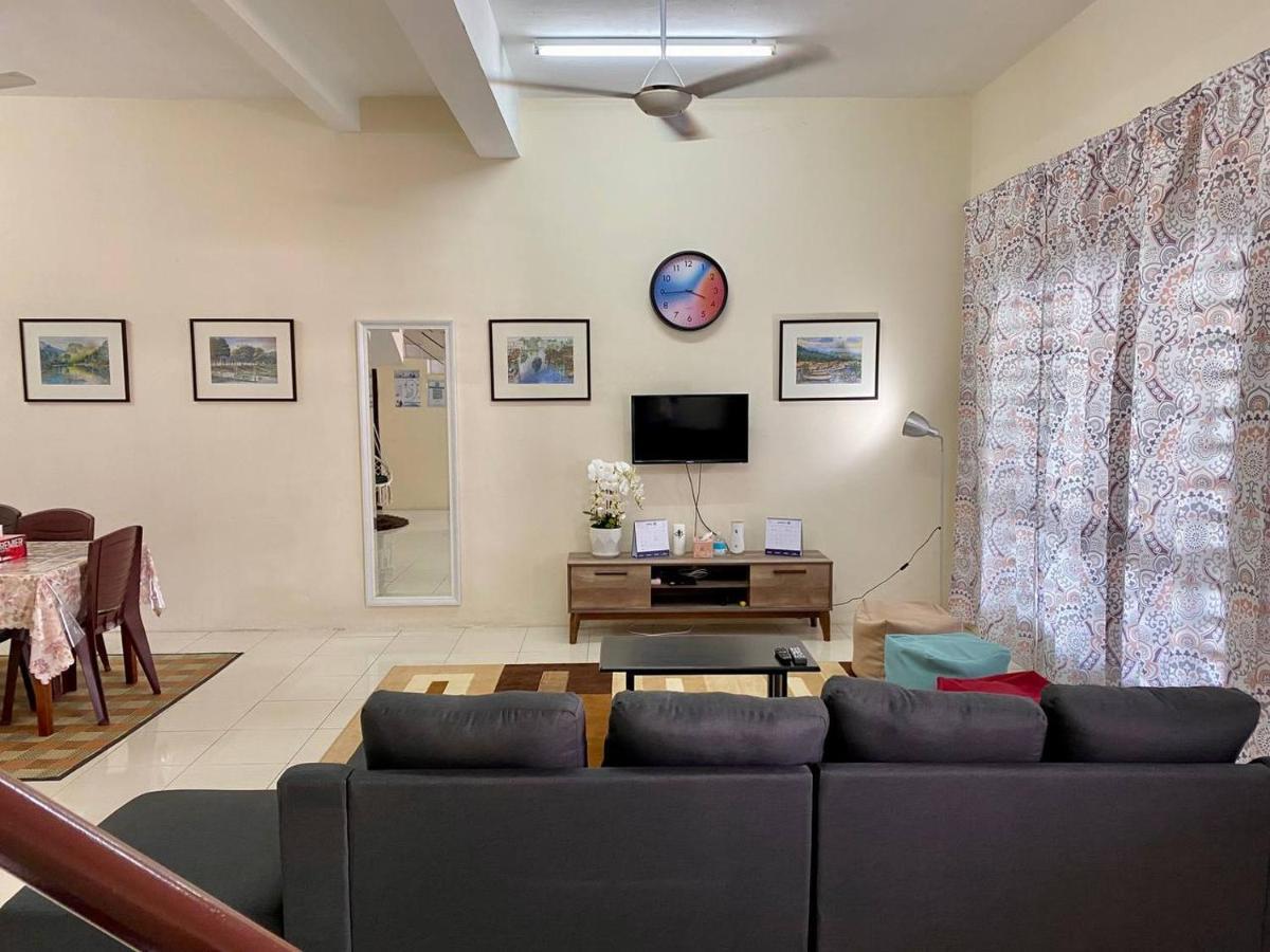 Spacious Cozy Lakeville Homestay 4 Bedrooms All With Aircond Сері-Іскандар Екстер'єр фото