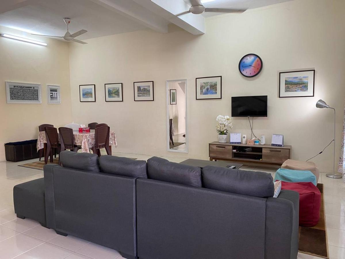 Spacious Cozy Lakeville Homestay 4 Bedrooms All With Aircond Сері-Іскандар Екстер'єр фото