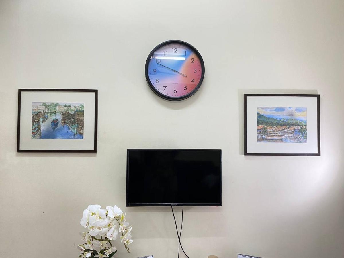 Spacious Cozy Lakeville Homestay 4 Bedrooms All With Aircond Сері-Іскандар Екстер'єр фото
